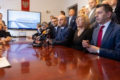 fotografia z konferencji prasowej dot. ogłoszenia przetargu na Podkarpackie Centrum Lekkiej Atletyki fot. Grzegorz Bukała